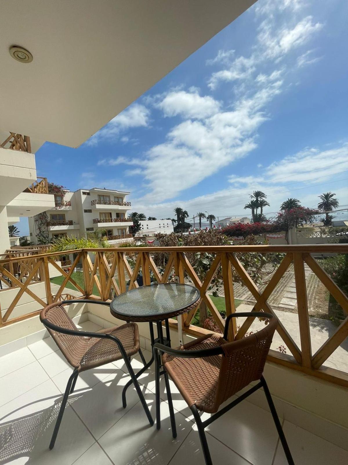 פראקאס Hotel Emancipador מראה חיצוני תמונה
